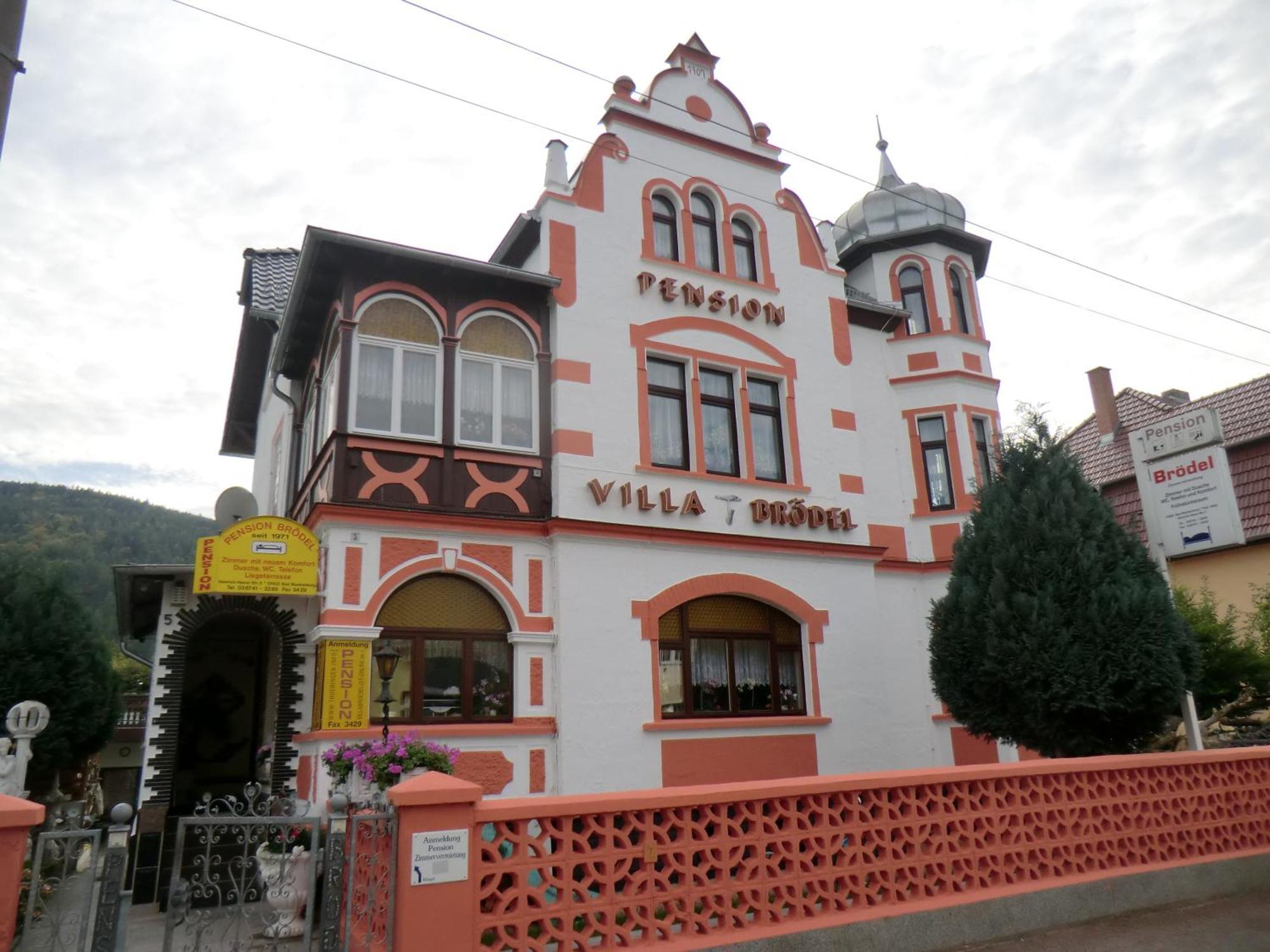 באד בלאנקנבורג Pension Villa Broedel מראה חיצוני תמונה